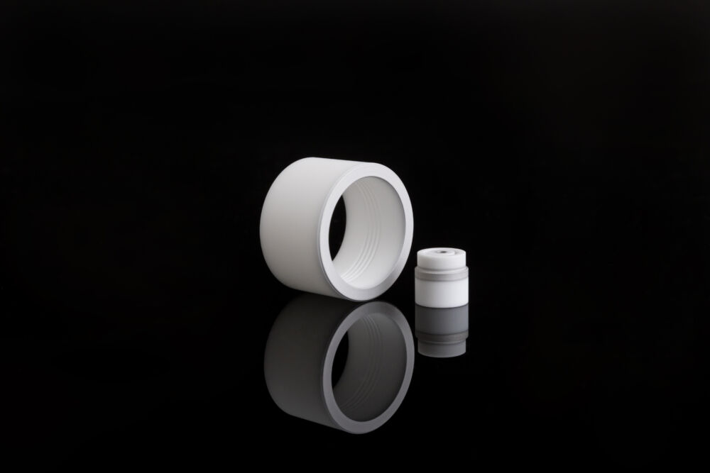 アルミナ加工品を少量から製作いたします。