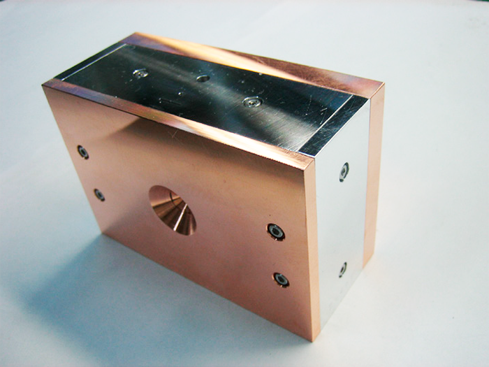 材料特性評価用磁場発生ユニット