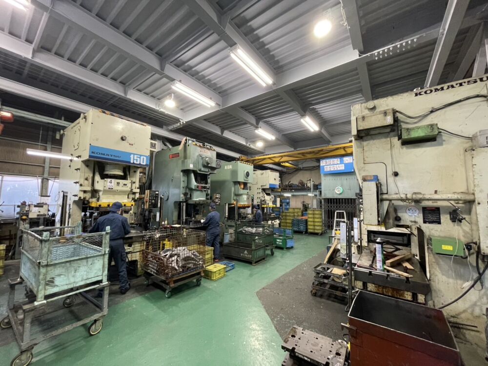 80t/110t/150tプレスライン